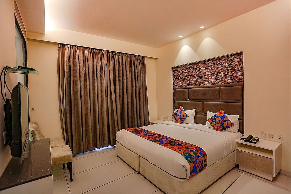 undefined FabHotel Imperial 10