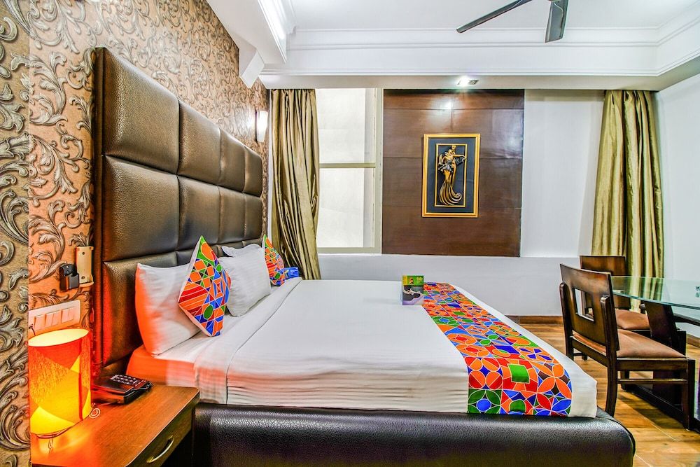 undefined Fabhotel Cameron 5