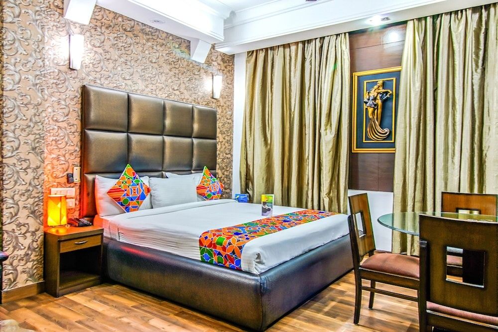 undefined Fabhotel Cameron 9