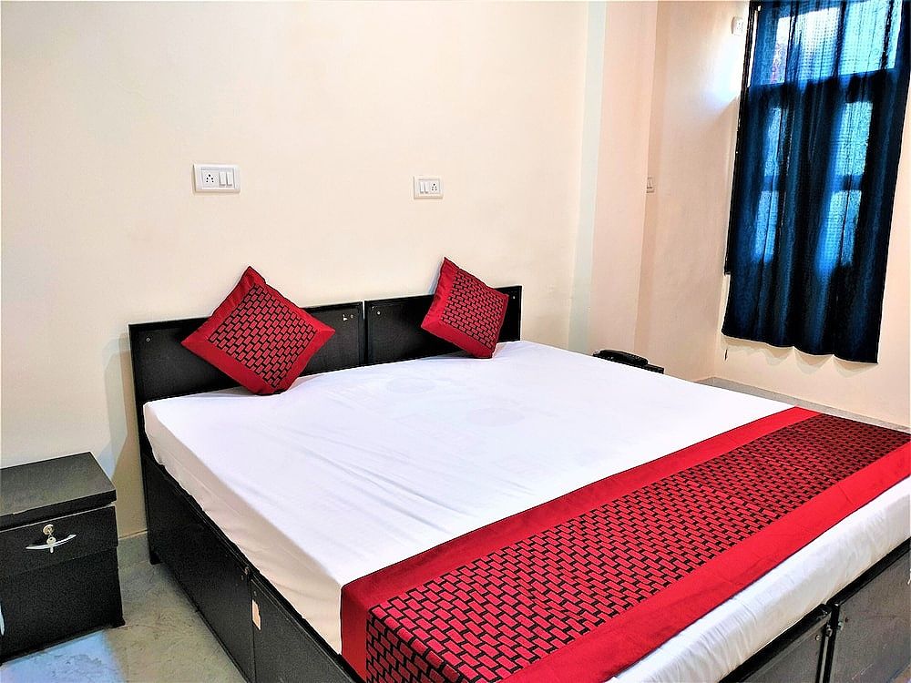 undefined Comfort Inn Hotel.Near MayurVihar Metro1 5