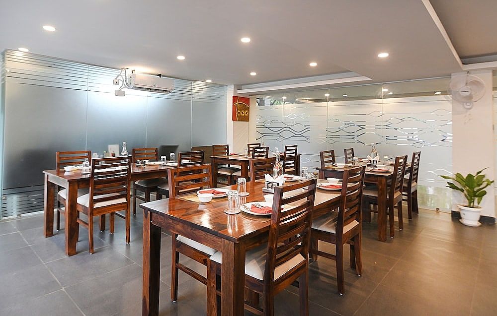Food & Dining