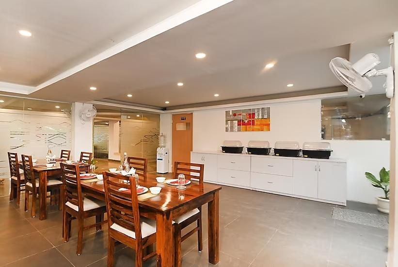 Food & Dining