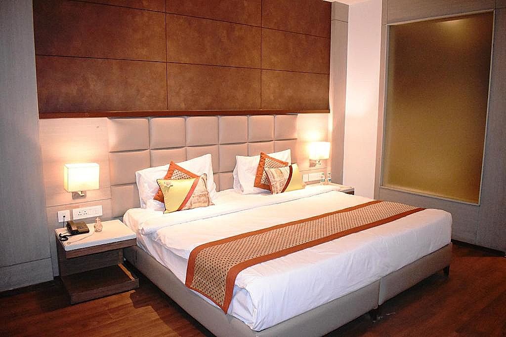 Lemonwood Suites Deluxe Double Room 4