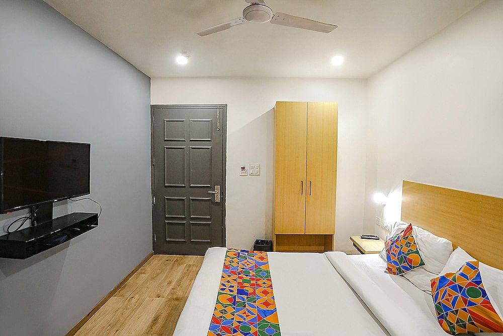 undefined FabHotel A One Pitampura Inn 10
