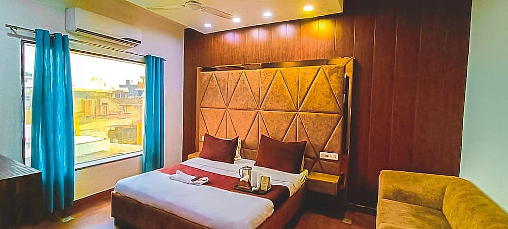 Roomshala 004 Mannat Residency Family Quadruple Room 10