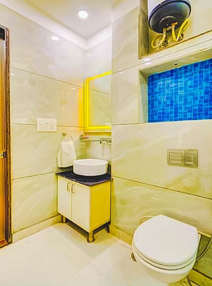 Roomshala 004 Mannat Residency Deluxe Double Room 7
