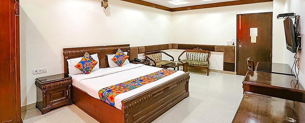 undefined Fabhotel Clark Height 4