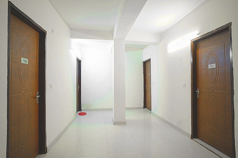 undefined Roomshala 037 Honey Inn 3