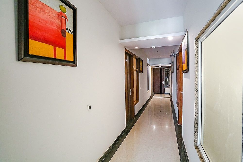 Fabhotel The Gross Infinity