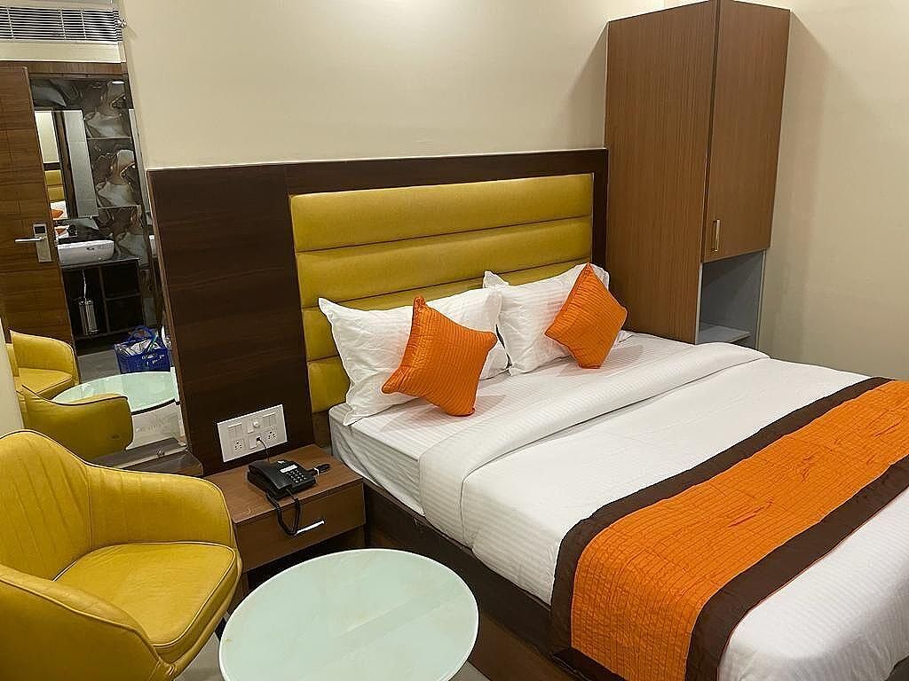 Deluxe Single Room