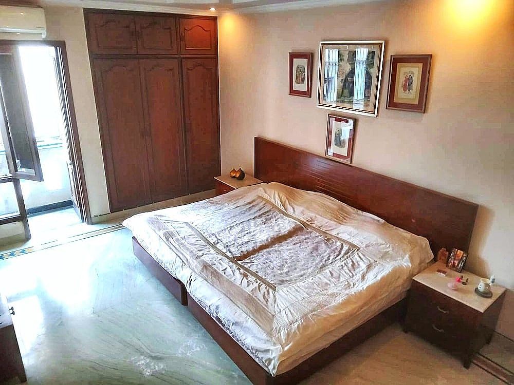 undefined Captivating 2-bed Apartment in New Delhi 4