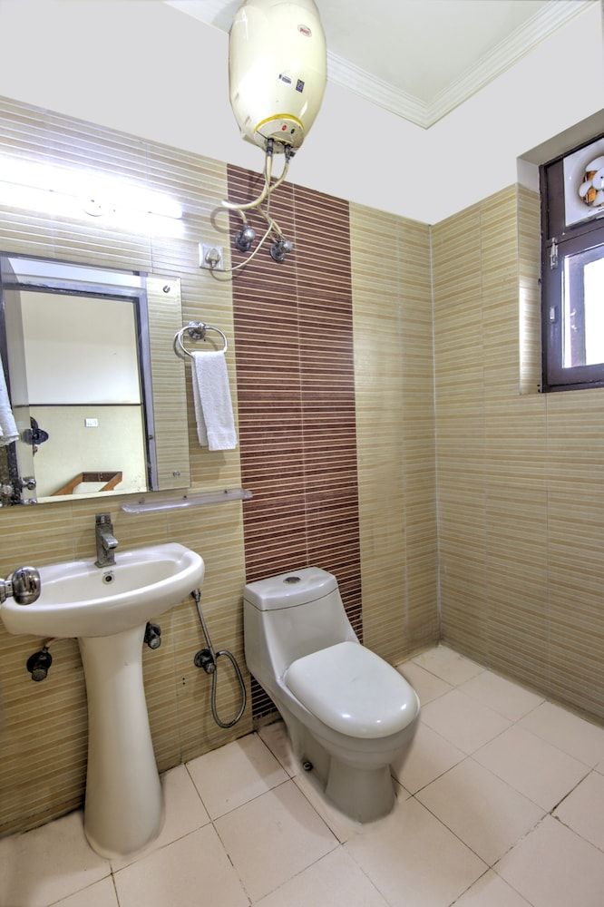 Hotel Elite Peak Deluxe Double Room 6