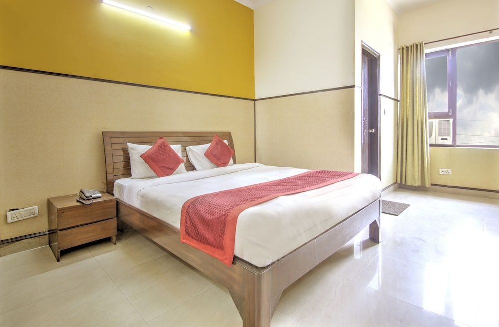 Hotel Elite Peak Deluxe Double Room 5