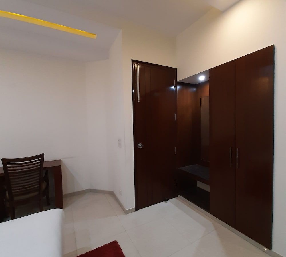 Shacon Suites Deluxe Twin Room 10