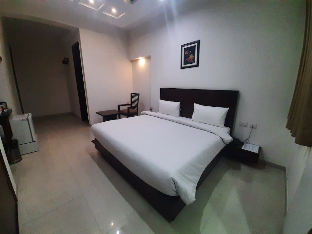 Shacon Suites Premium Double Room