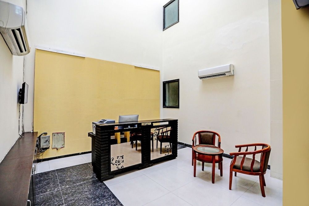 Culture by BVH Hospitality Deluxe Room 6