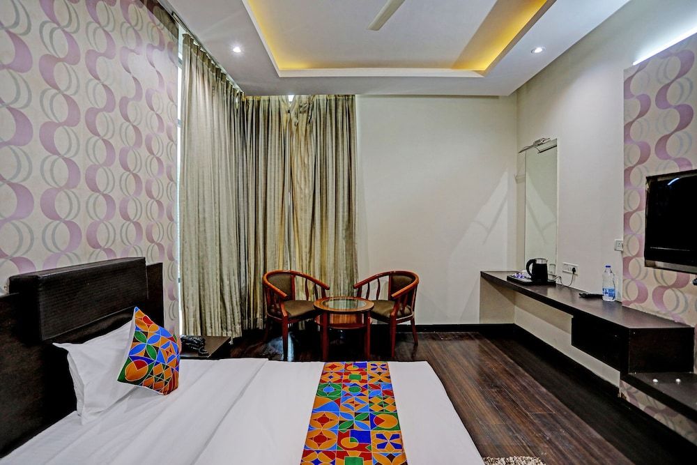 Culture by BVH Hospitality Deluxe Room 4