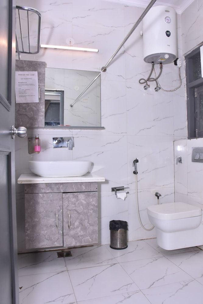 Chhavi Hotels Standard Room 5