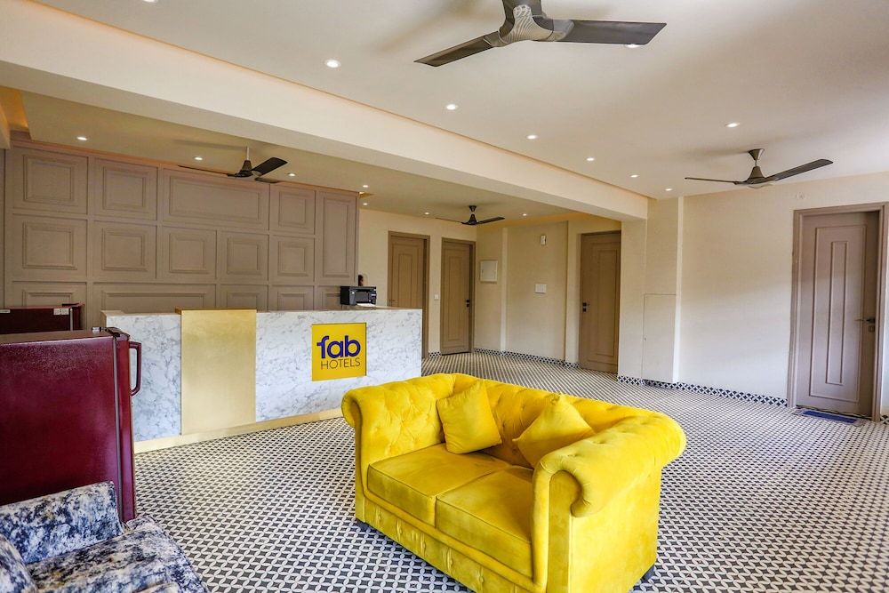 undefined FabHotel Clarks Suites 7