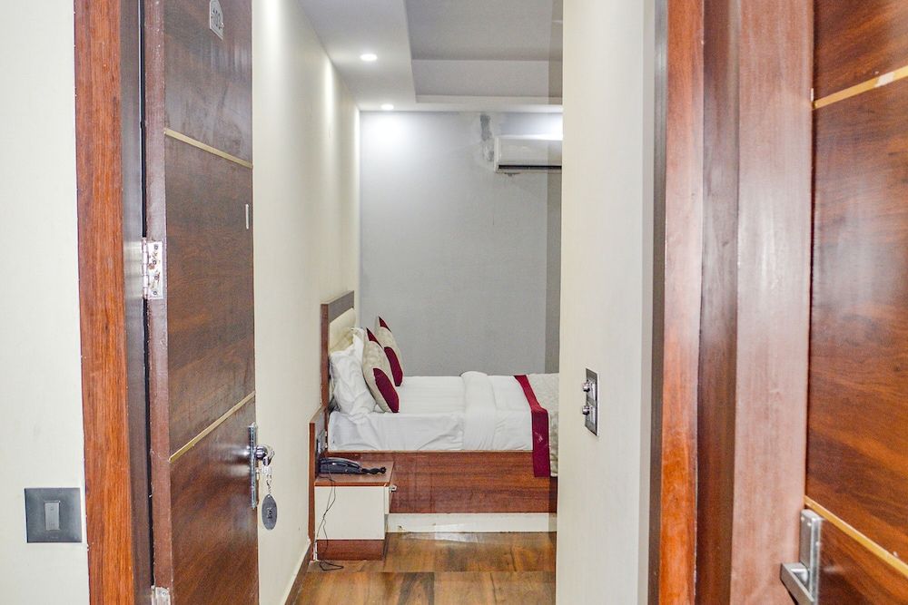 undefined Fabhotel The Golf Inn 7