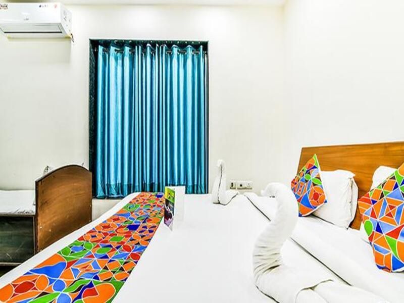 Fabhotel Merriment Deluxe Room 2