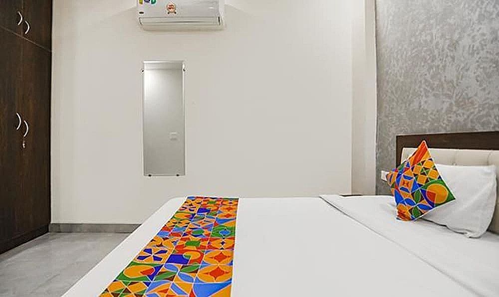 undefined FabHotel The Signature Inn 8