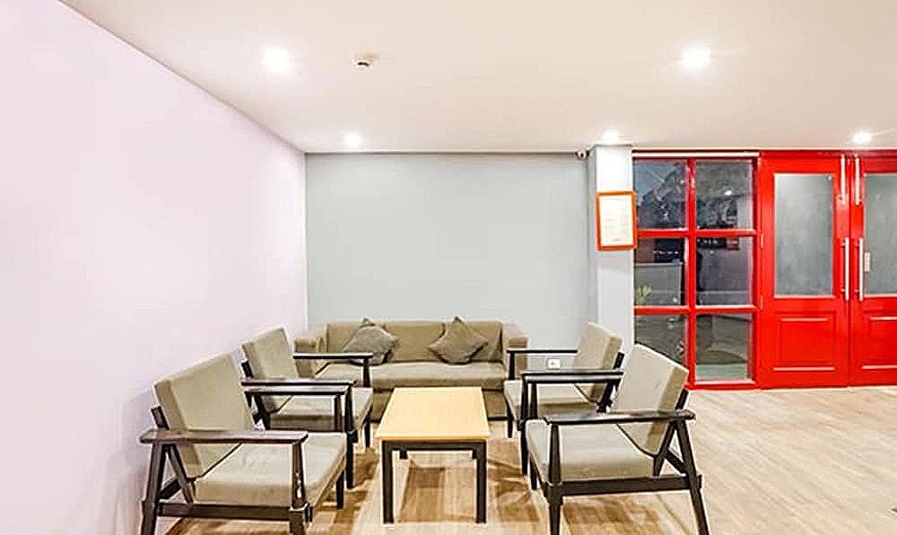 undefined FabHotel Noida Grand 10