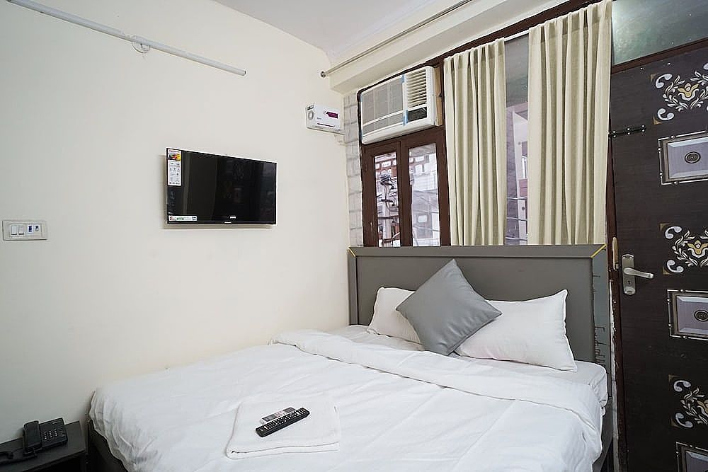 Roomshala 034 Grihum Noida Sector 63 Deluxe Double Room 15