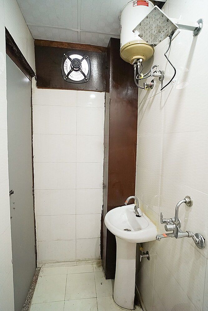 Roomshala 034 Grihum Noida Sector 63 Deluxe Double Room 17