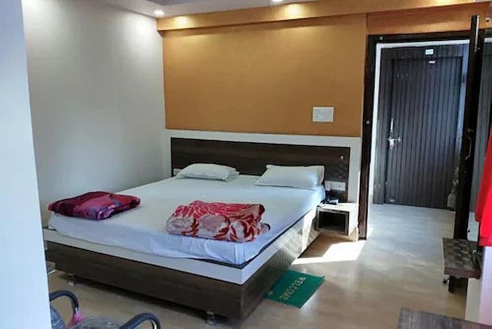 Goroomgo Mayagiri hotel Patna Deluxe Shared Dormitory