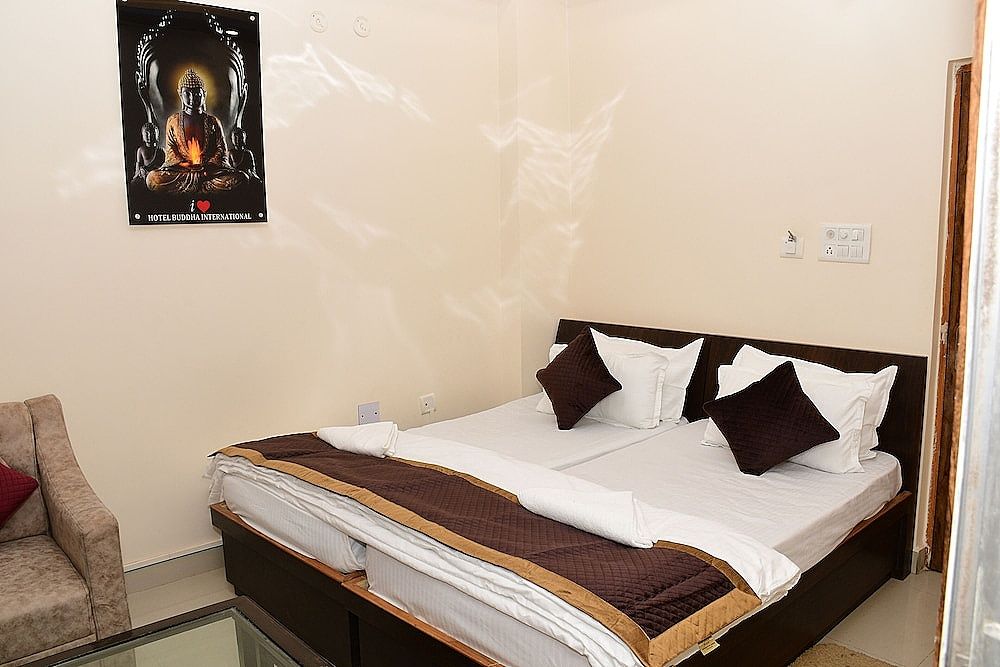 Hotel Buddha International Deluxe Room 7