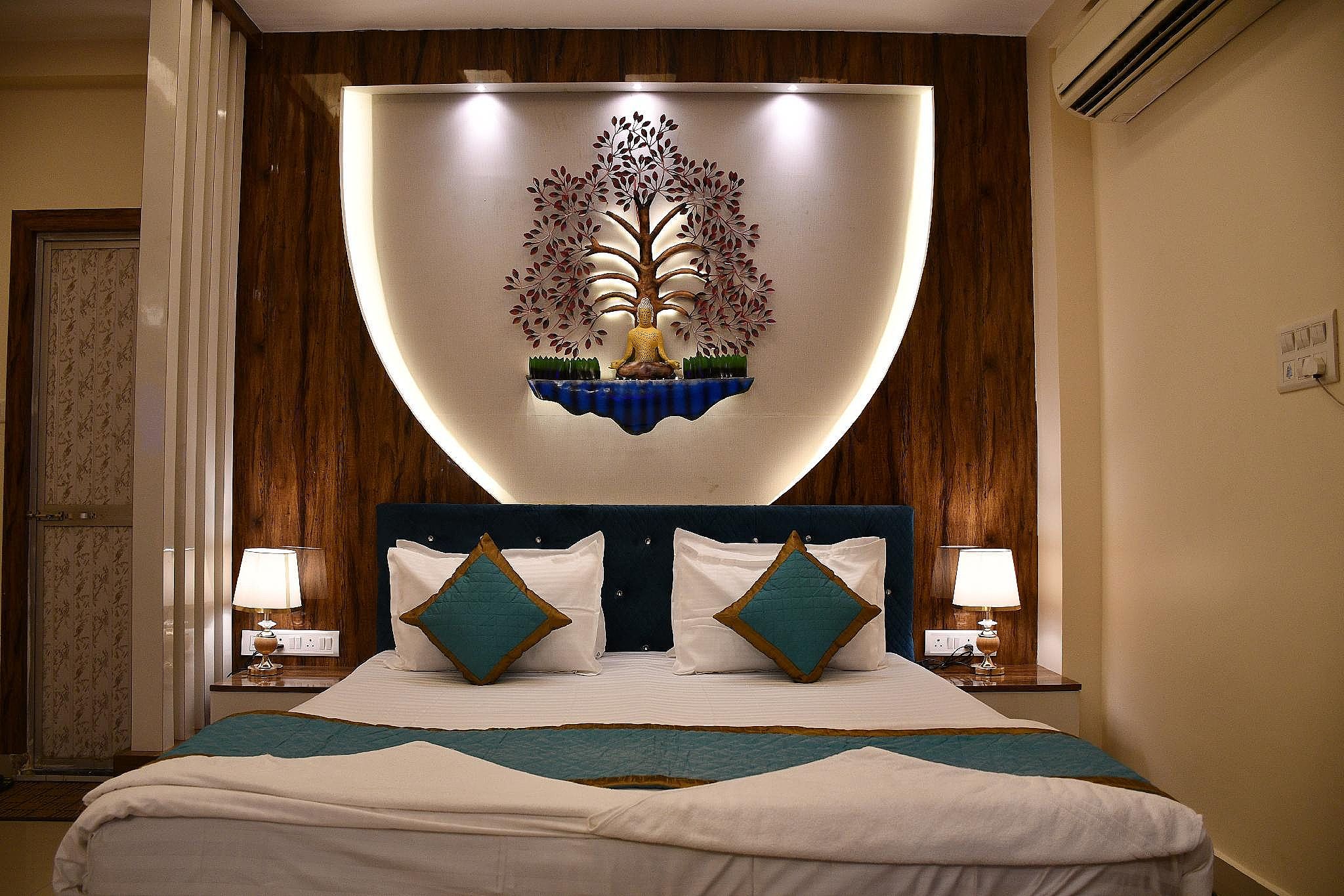 Triple Deluxe Room