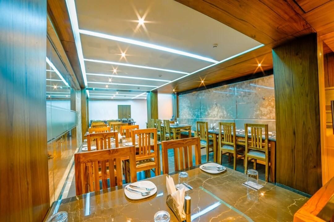 undefined  Hotel Sea Port 3