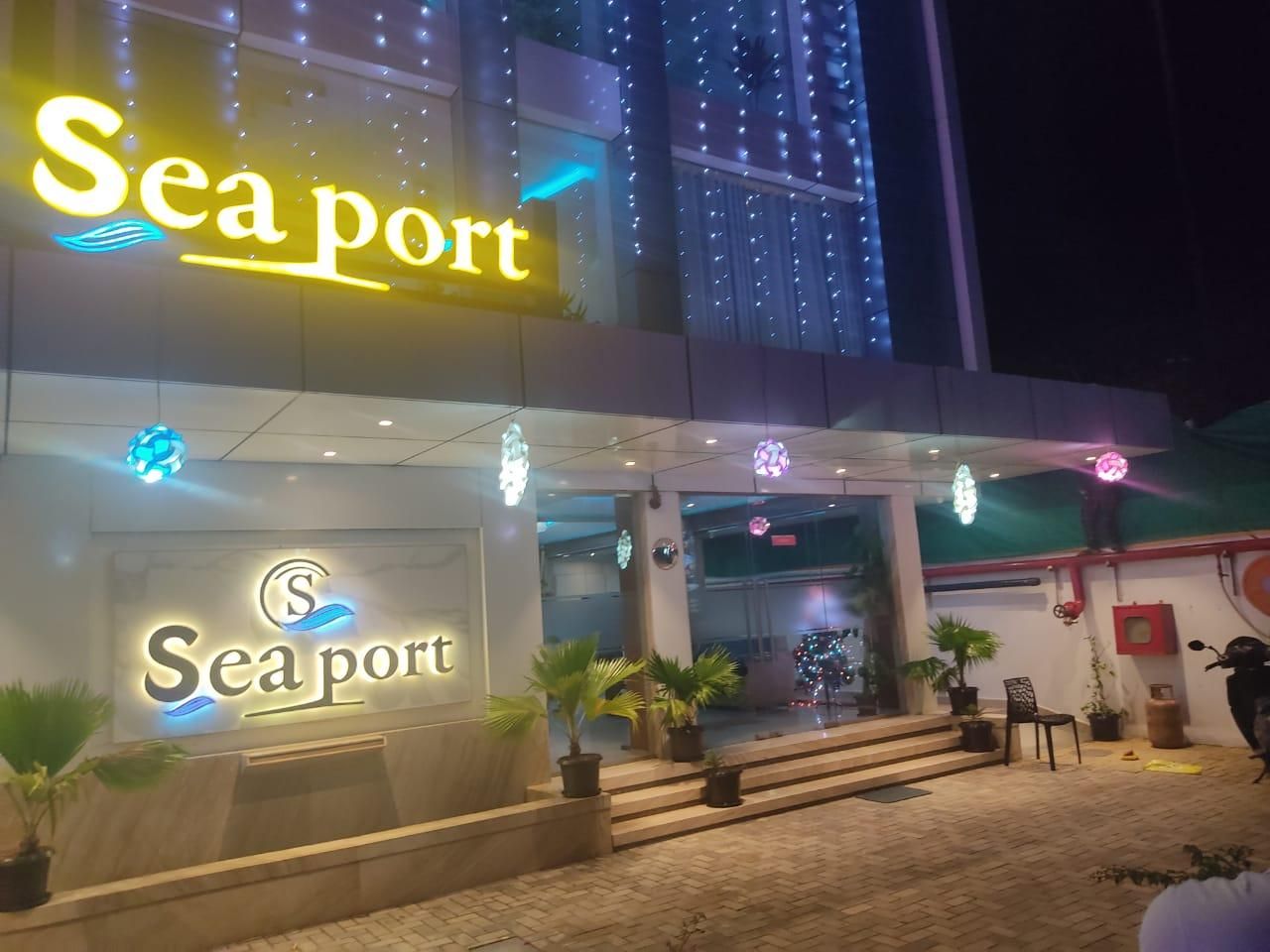 undefined  Hotel Sea Port 2