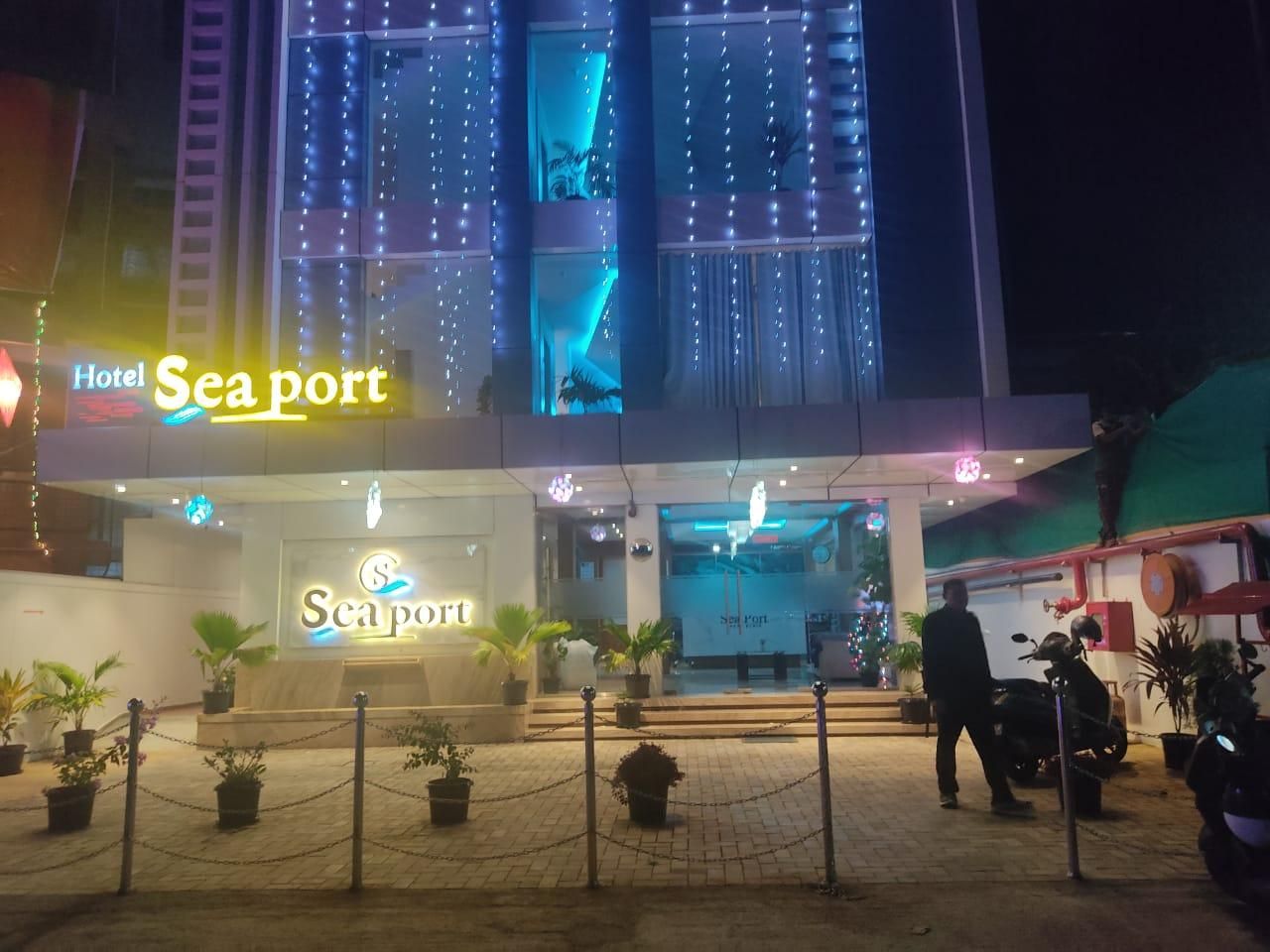 undefined  Hotel Sea Port 7