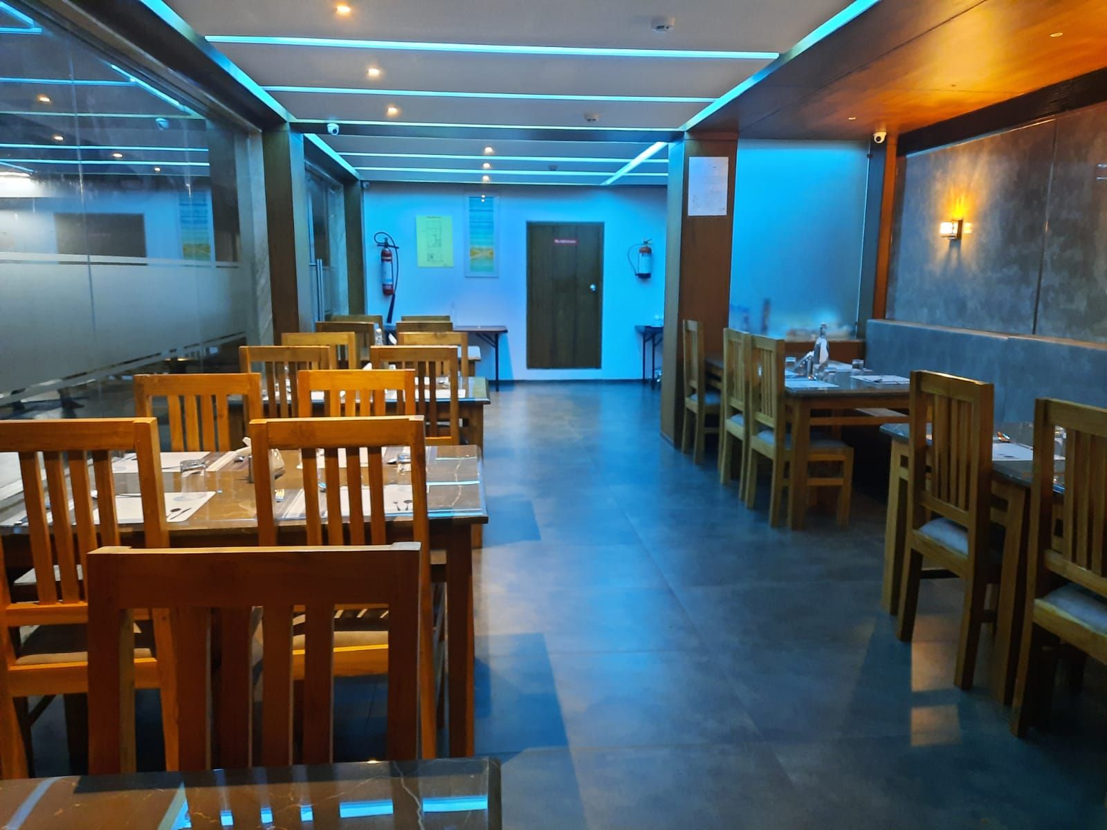 undefined  Hotel Sea Port 4