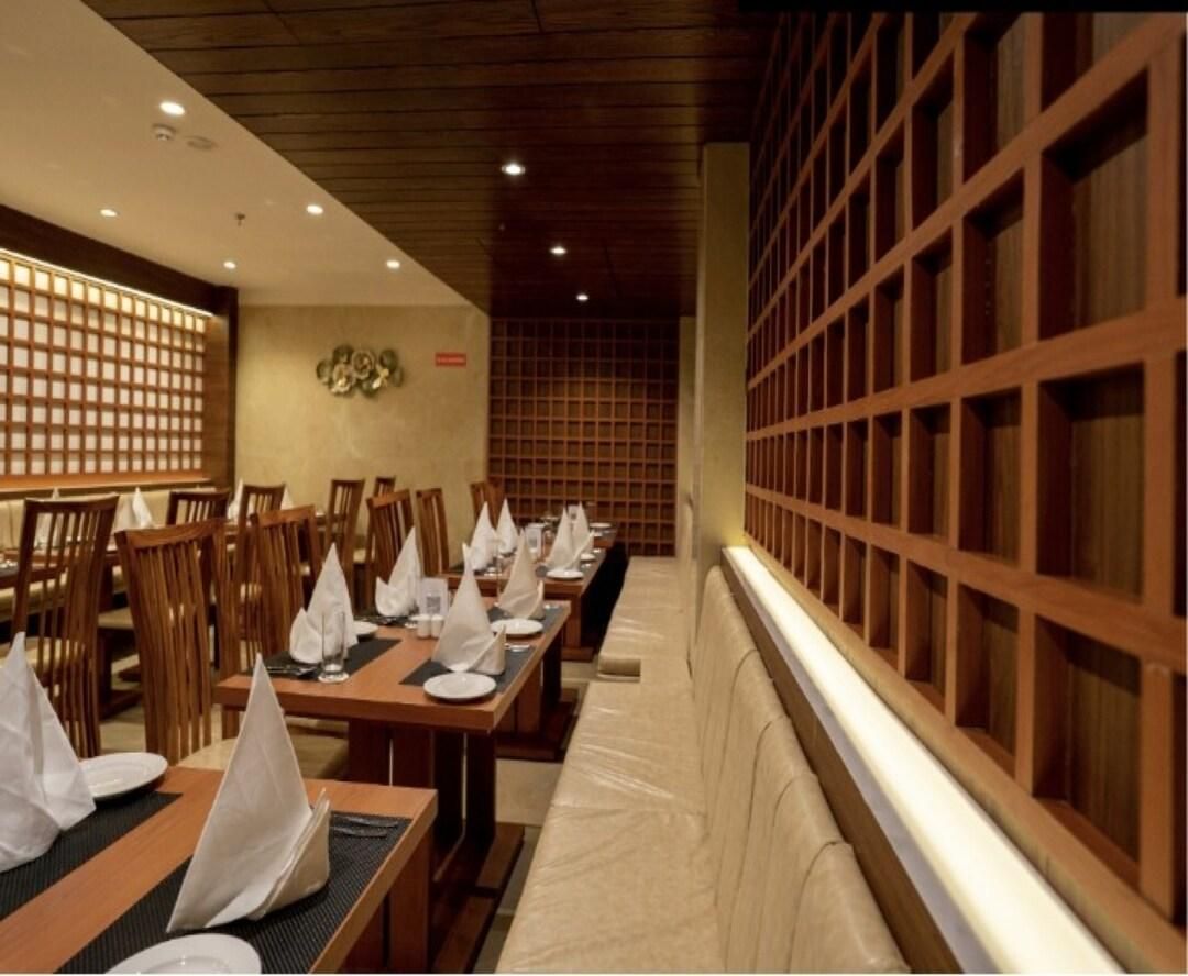 Food & Dining