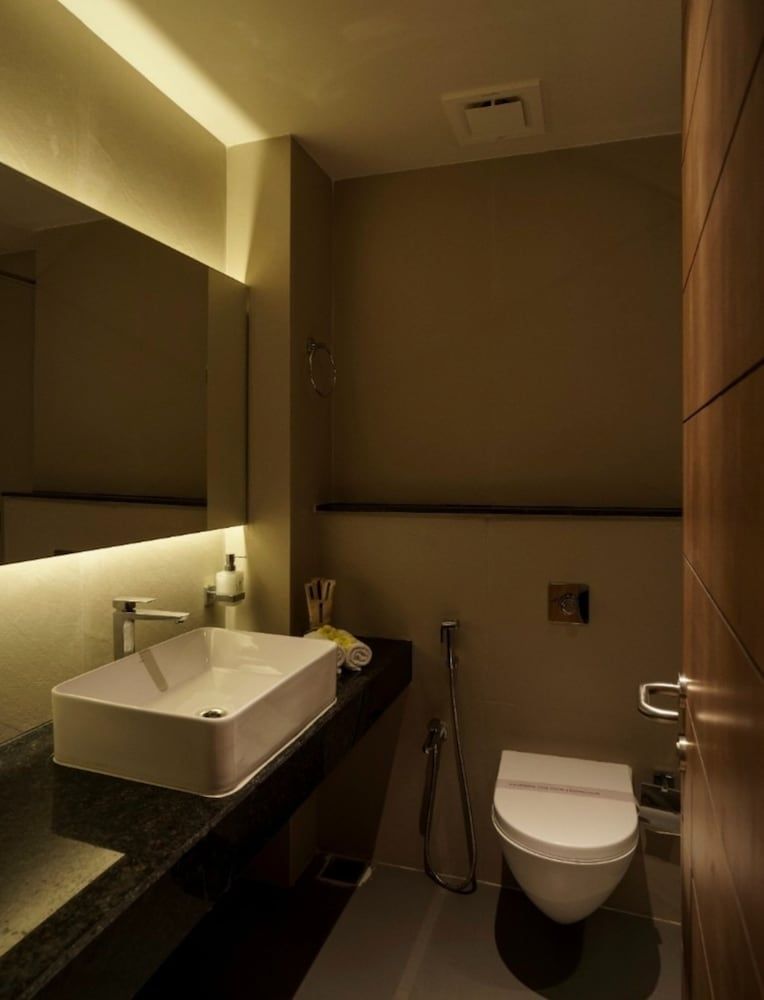 Bayleaf Inn Premium Room 5
