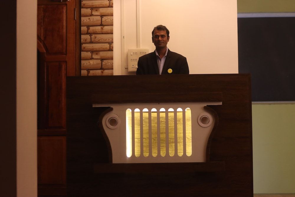 undefined Hotel Runway Inn 3