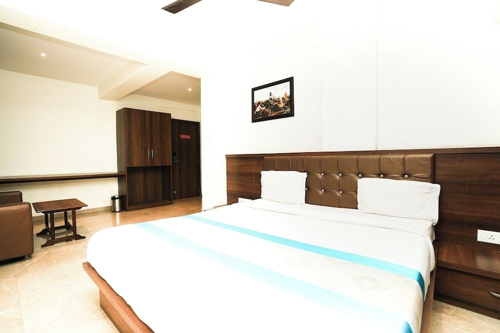 undefined Hotel Hangout 10