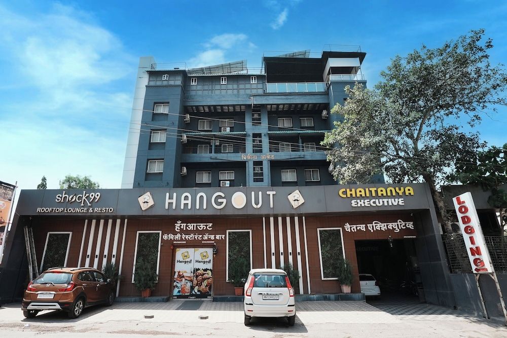 undefined Hotel Hangout 5