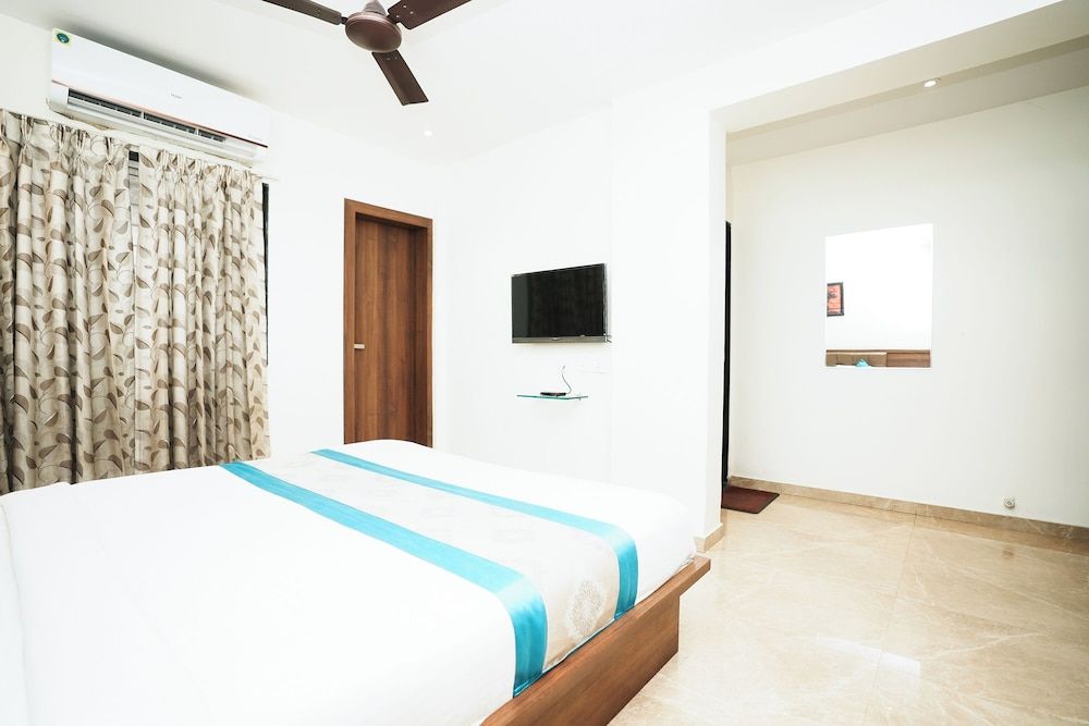 Hotel Hangout Deluxe Double Room 3