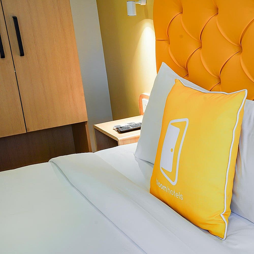 Bloom Hotel - Magarpatta Pune Standard King 13