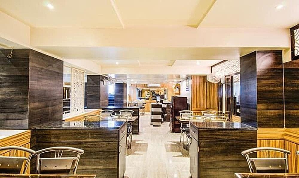 undefined Fabhotel Krishna Regency 7