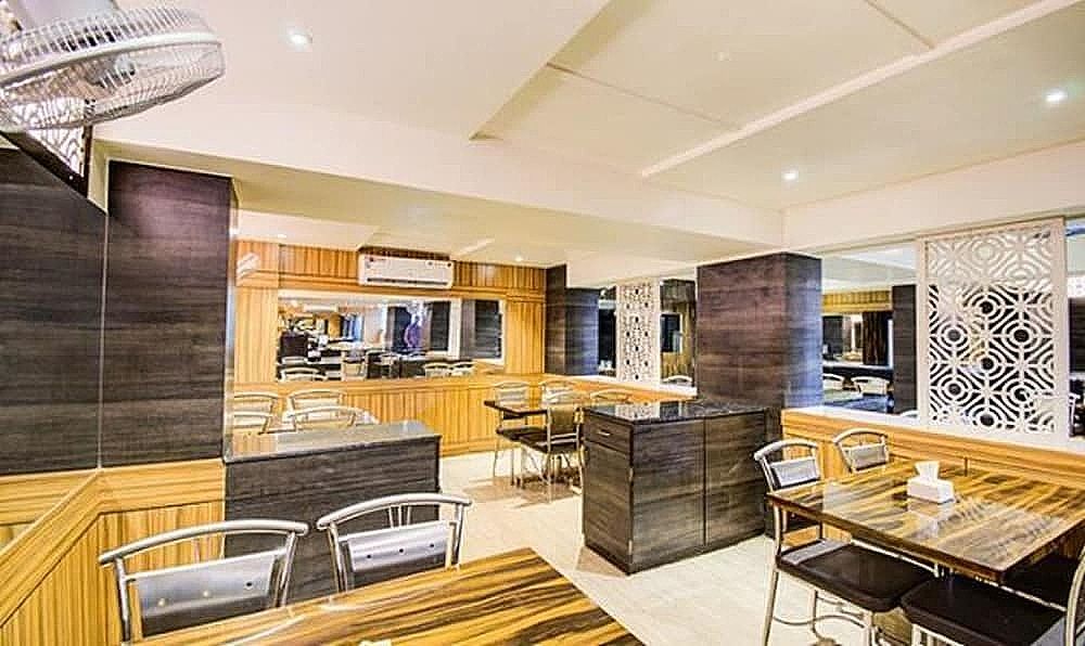 undefined Fabhotel Krishna Regency 8