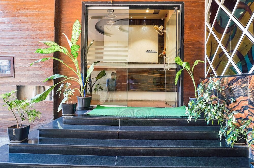 undefined Fabhotel Krishna Regency 6
