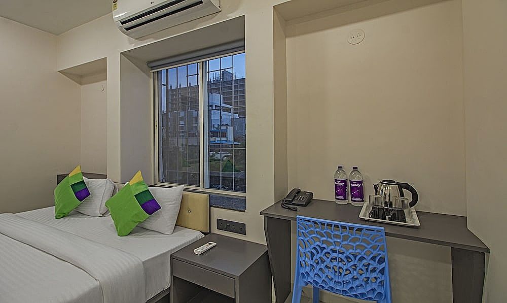Treebo Atithi Comforts Inn Deluxe Double Room 6