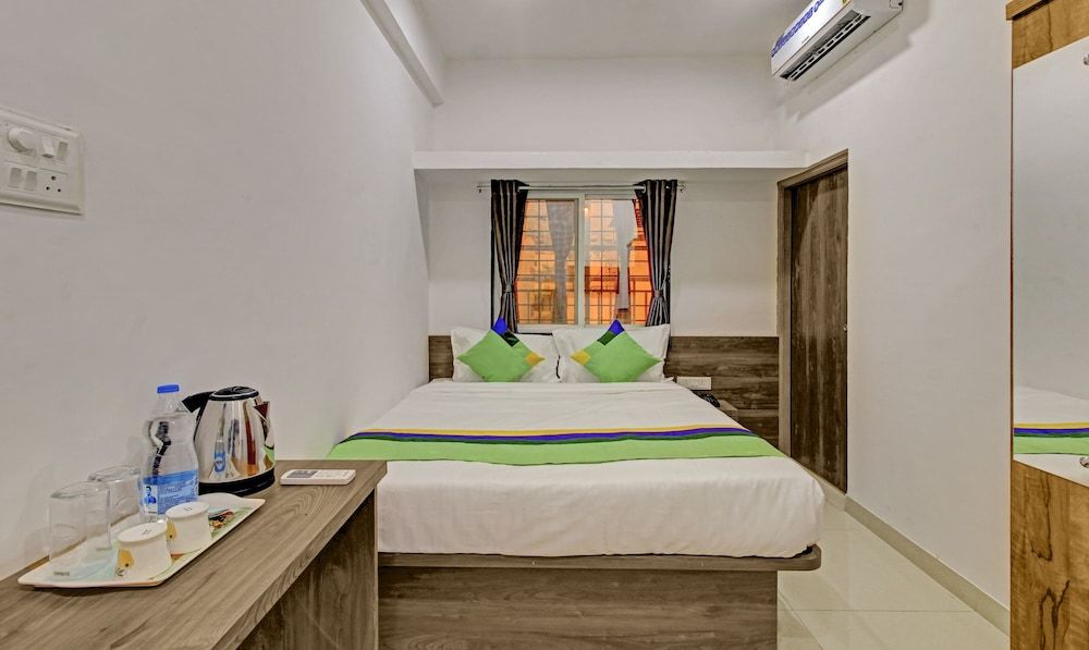 undefined Treebo White House 5