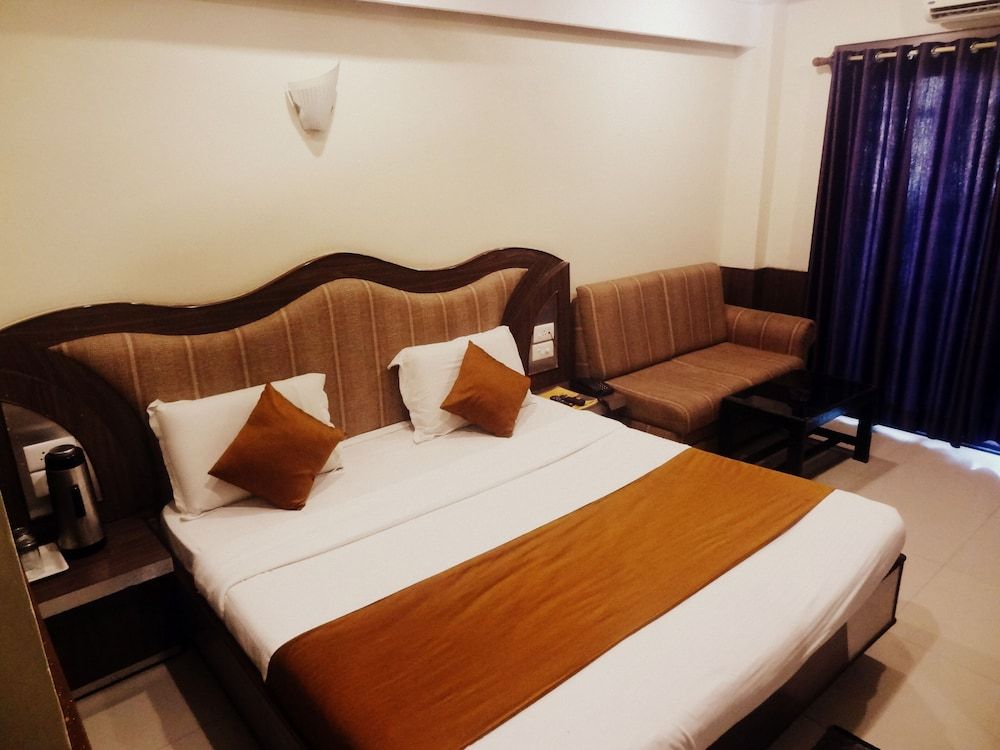 Hotel Vishal Plaza Standard Double Room 2