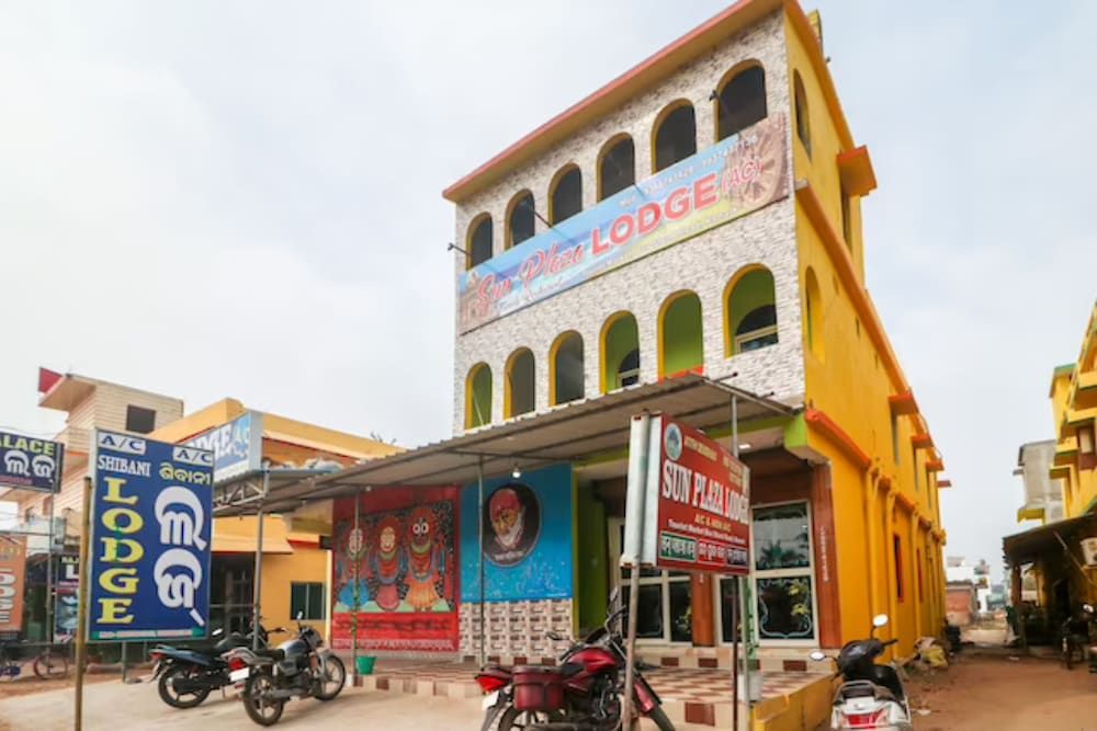 Goroomgo Sun Lodge Konark
